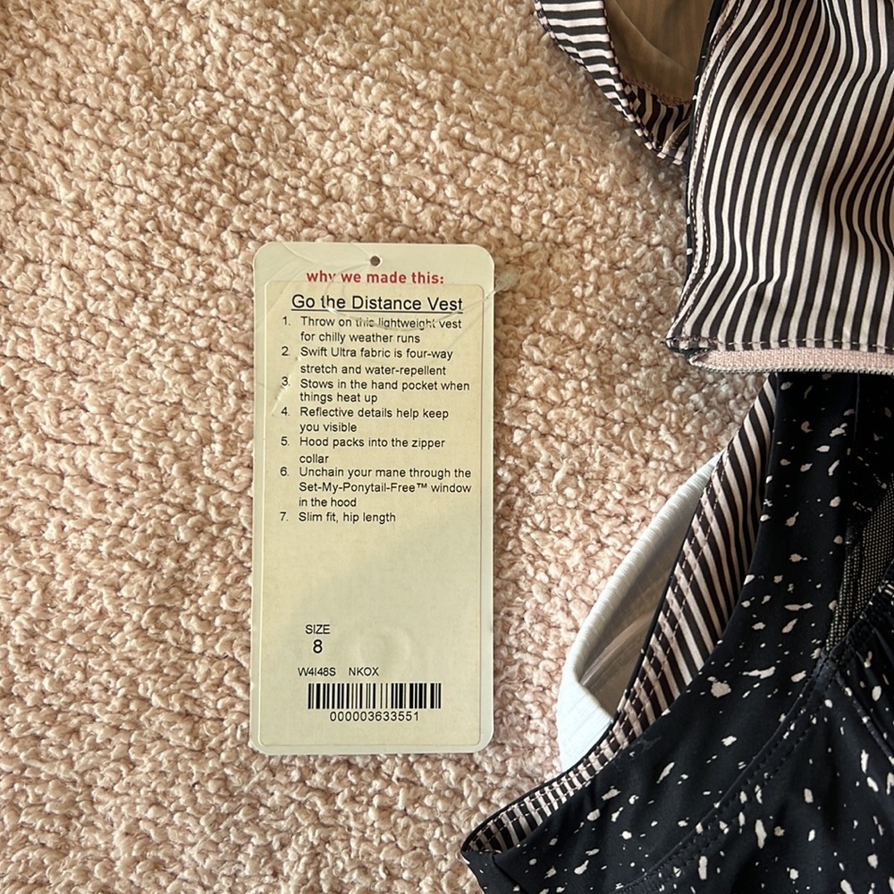 Lululemon Zip-Up Vest - Picture 5 of 5